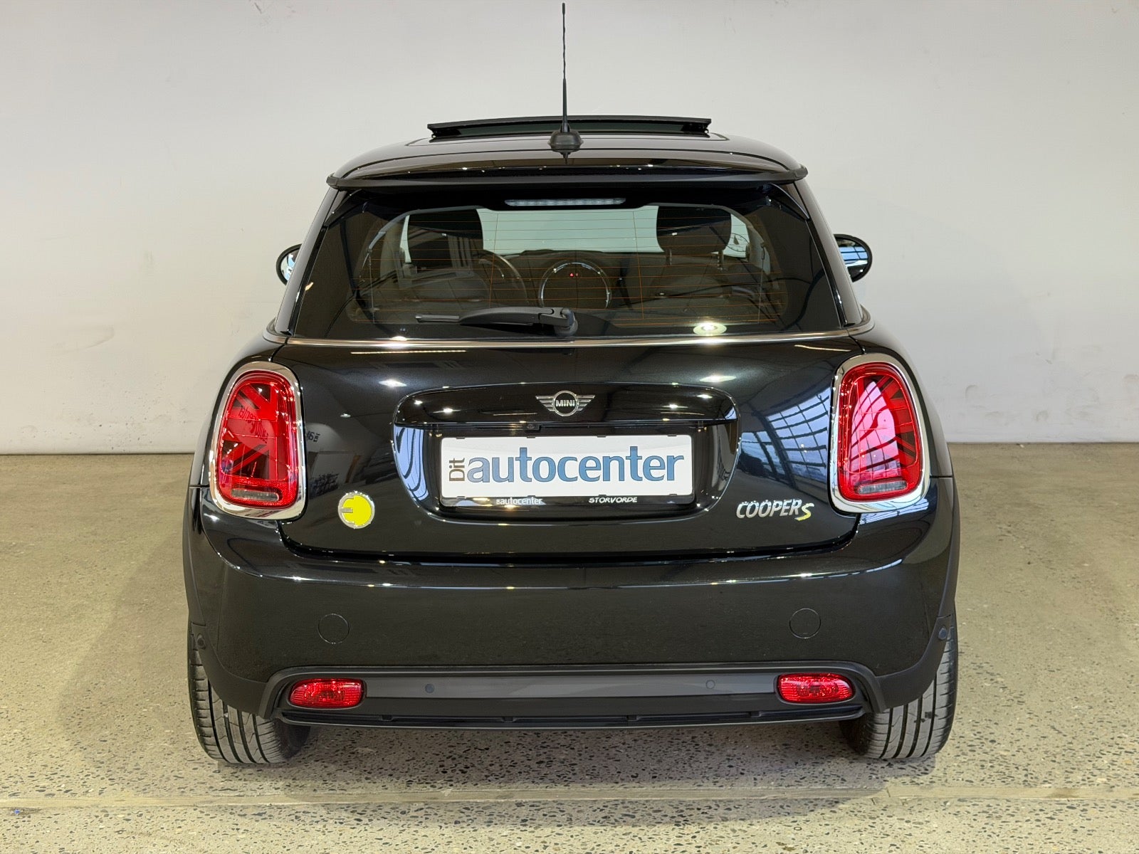 MINI Cooper SE Essential