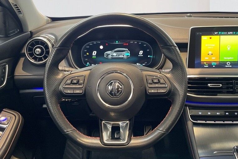 MG EHS PHEV Luxury
