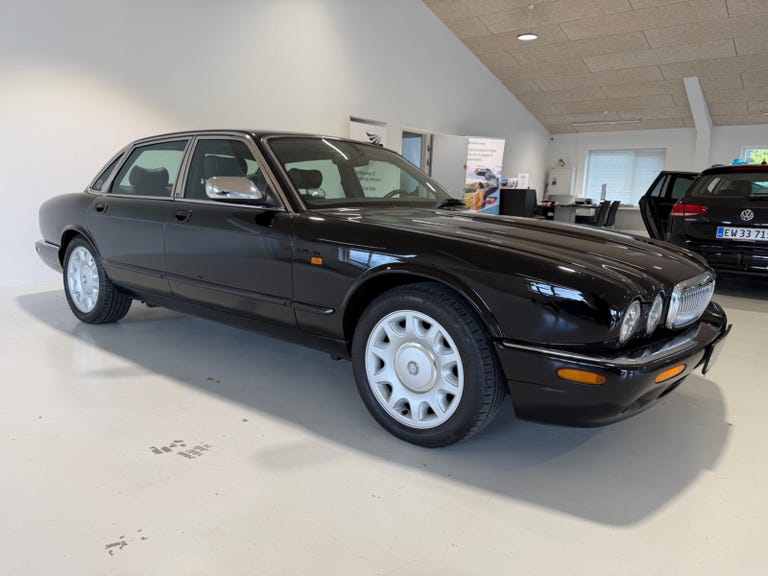 Jaguar XJ8 Sovereign aut.