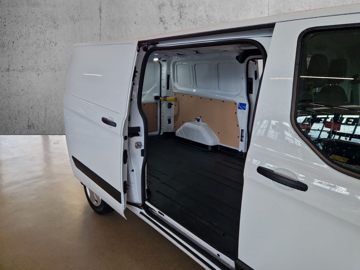 Billede af Ford Transit Custom 300L 2,0 TDCi 130 Trend aut.