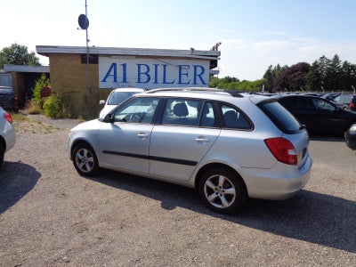 Skoda Fabia 16V Ambiente Combi