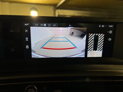 Peugeot e-5008 Allure Van