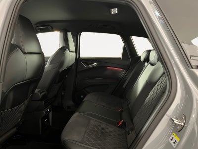 Audi Q4 e-tron S-line quattro