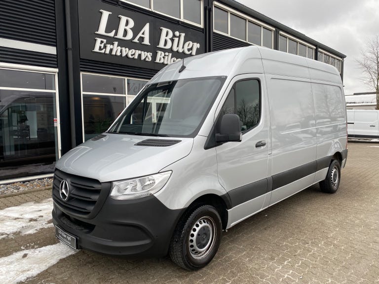 Mercedes Sprinter 215 CDi A2 Kassevogn aut. FWD