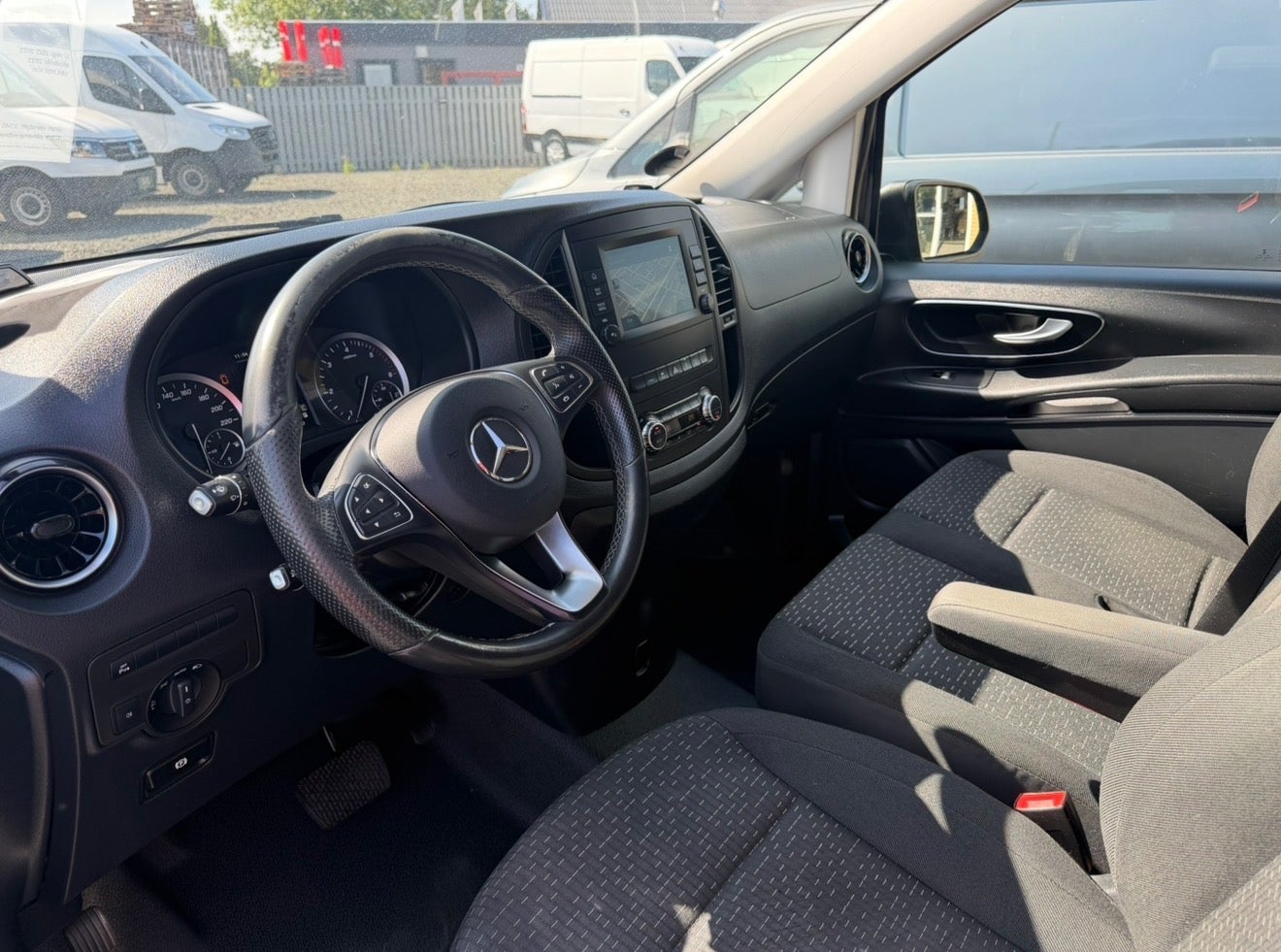 Mercedes Vito 119, Billede 6