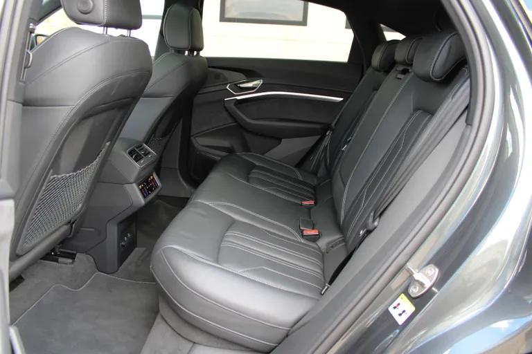 Audi e-tron SSportback quattro