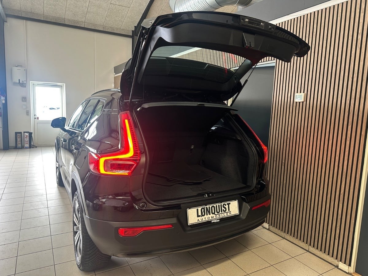 Volvo XC40 P6 ReCharge Core