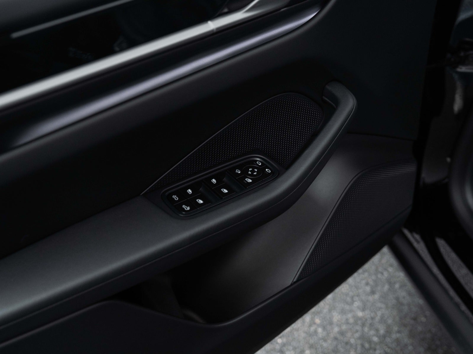 Gallery image 9 of 17