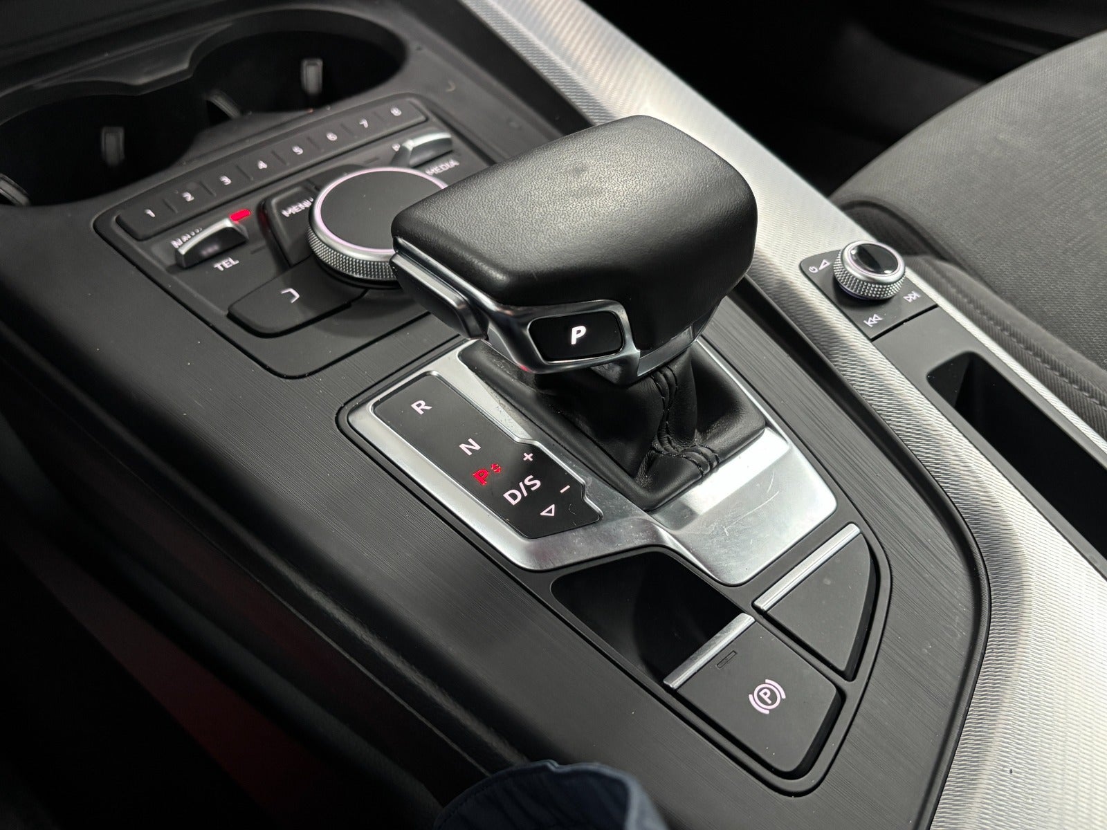 Billede af Audi A4 40 TFSi Sport Prestige Avant S-tr.