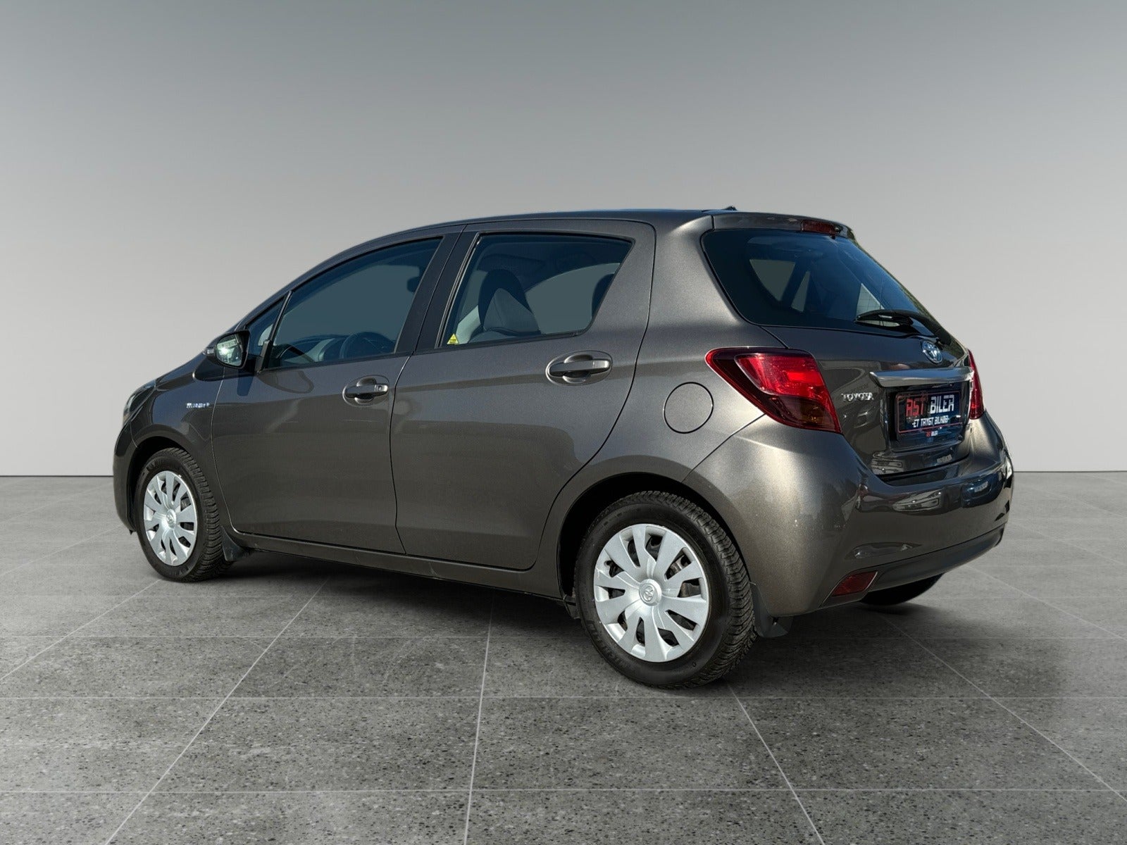 Toyota Yaris 2016