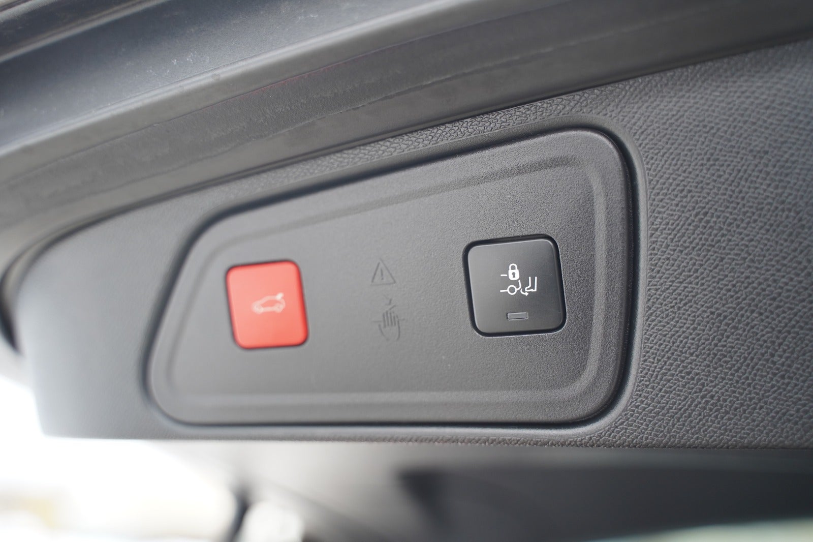 Billede af Peugeot 3008 1,6 Hybrid Allure Pack EAT8