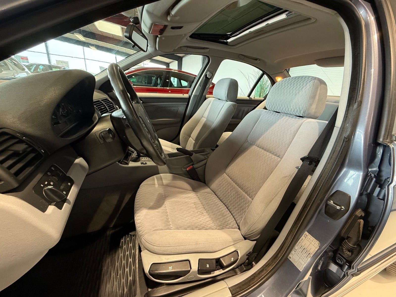 Billede af BMW 318i 1,9 aut.