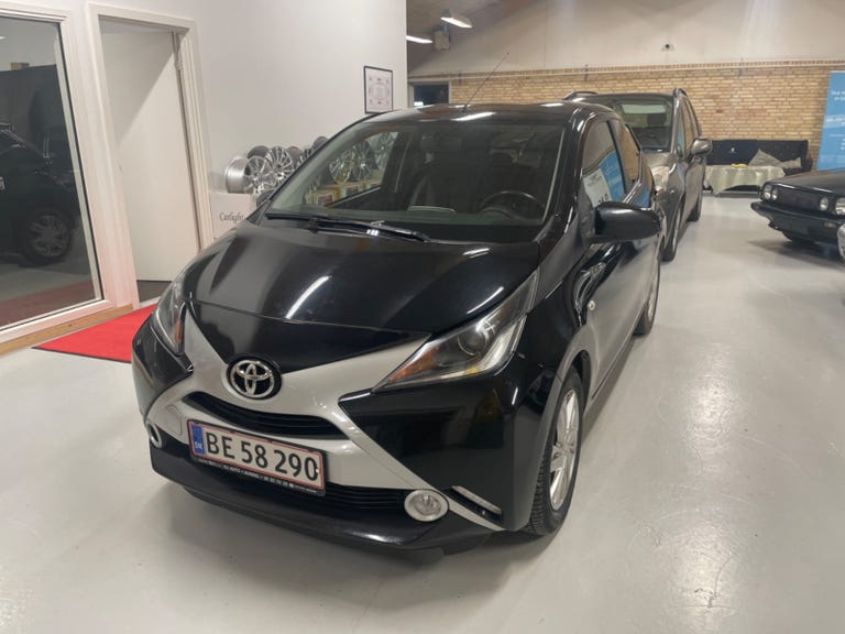 Toyota Aygo VVT-i x-black