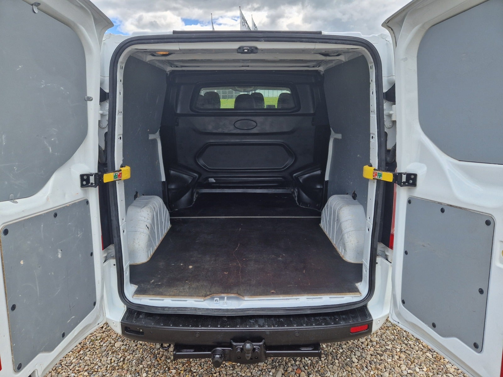 Billede af Ford Transit Custom 300L 2,0 TDCi 130 Trend Mandskabsvogn