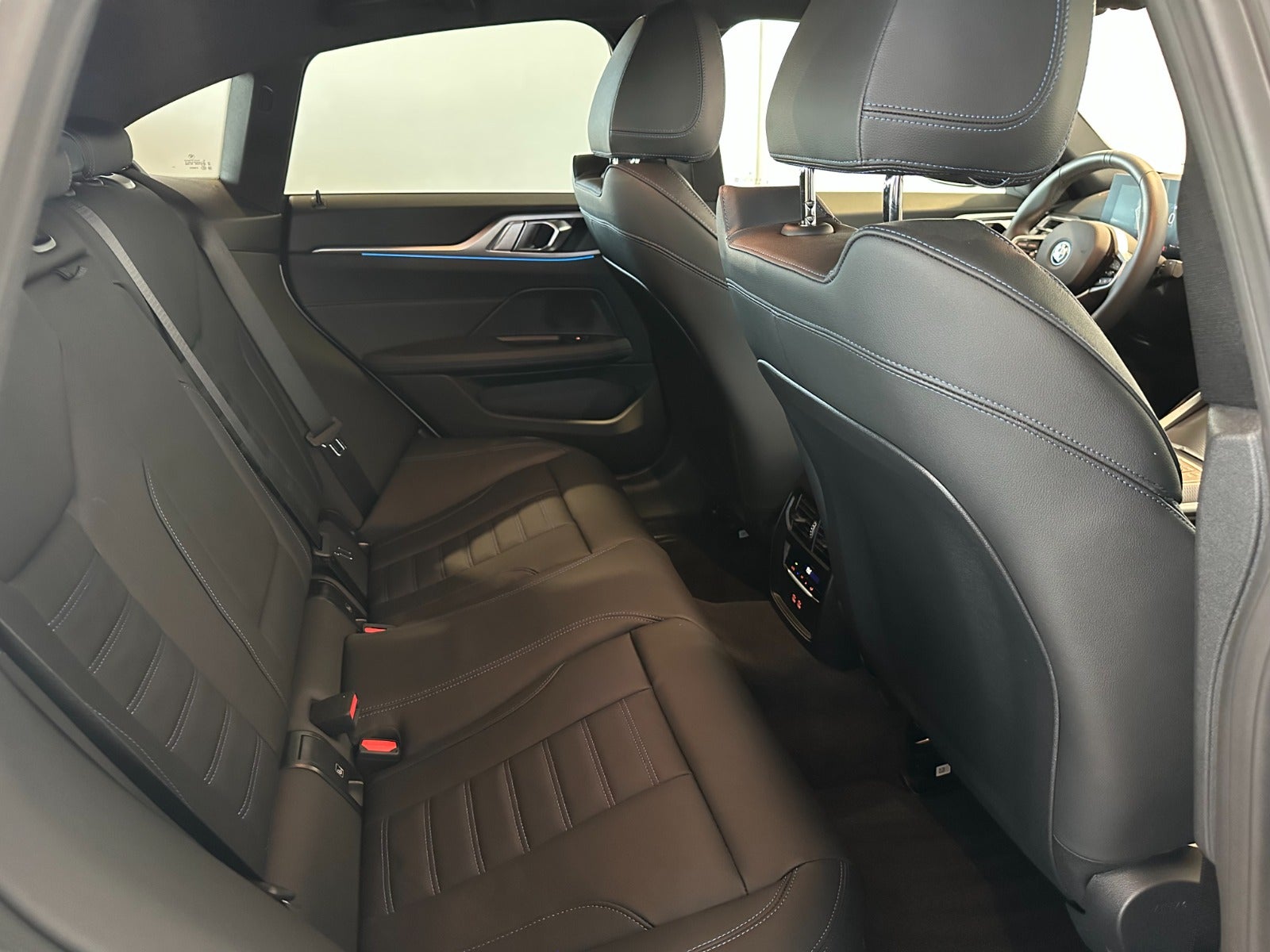 BMW i4 eDrive35 M-Sport 5d - 8