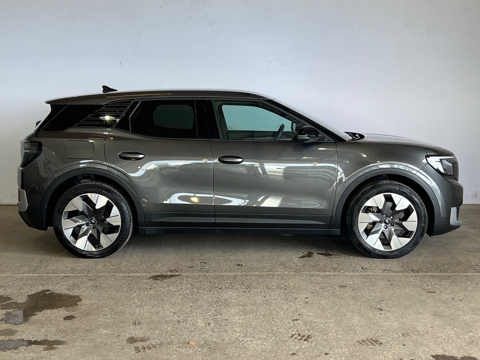 Ford Explorer Premium Extended Range AWD