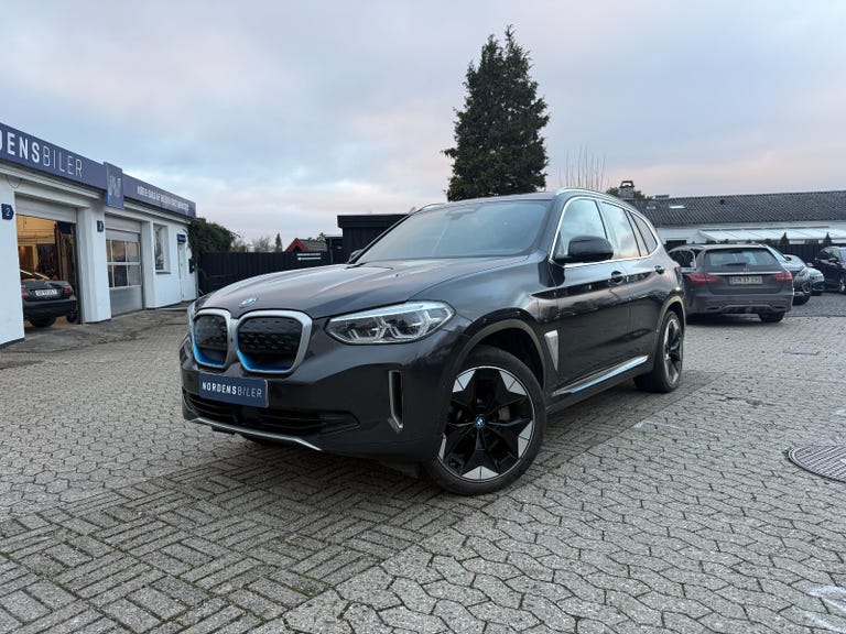BMW iX3 Charged Plus