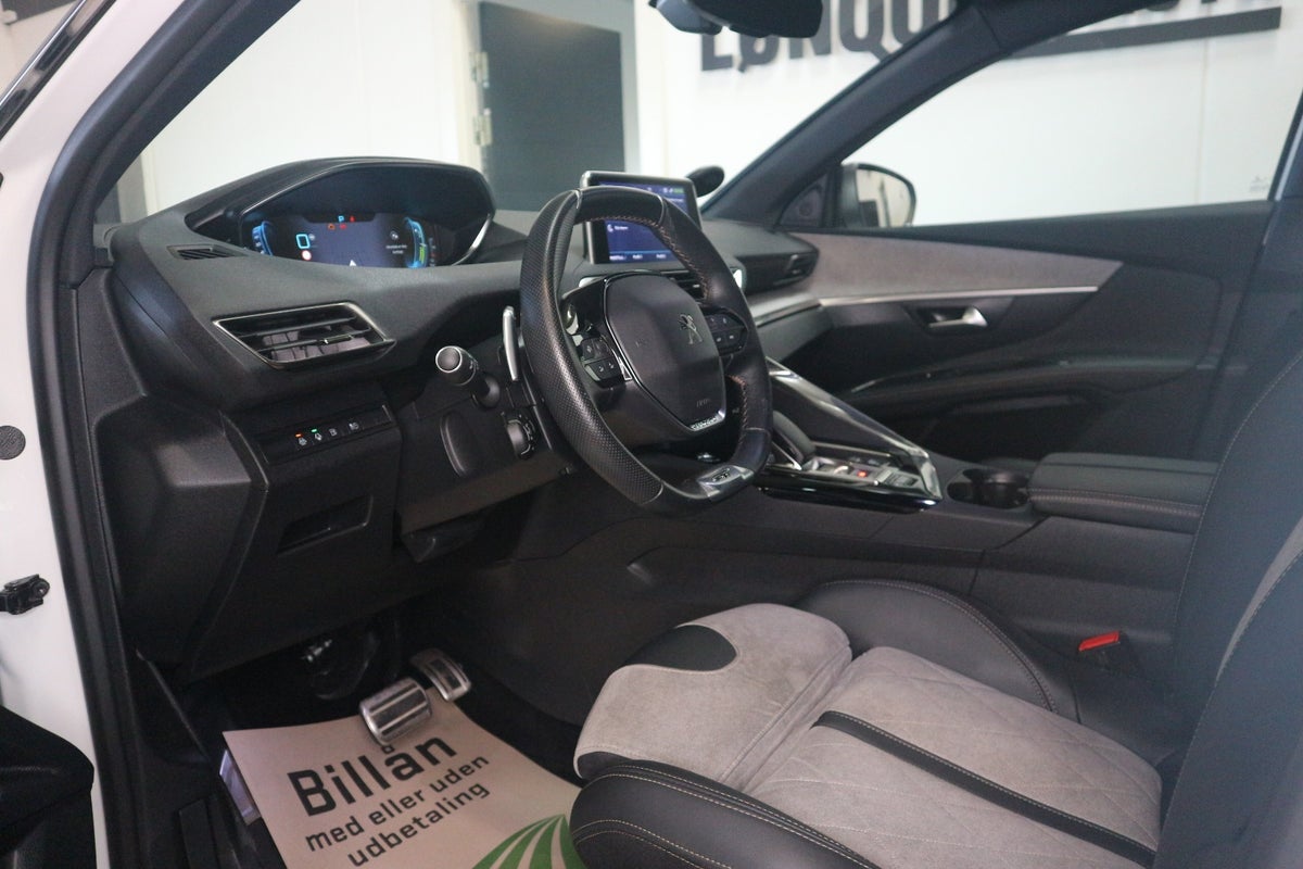Peugeot 3008 Hybrid4 GT EAT8