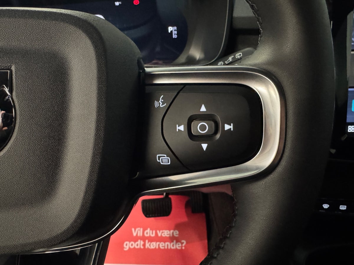 Volvo XC40 P6 ReCharge Core