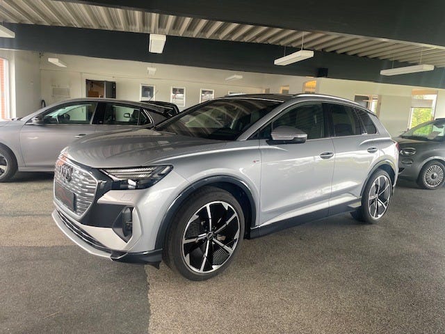 Audi Q4 e-tron S-line quattro
