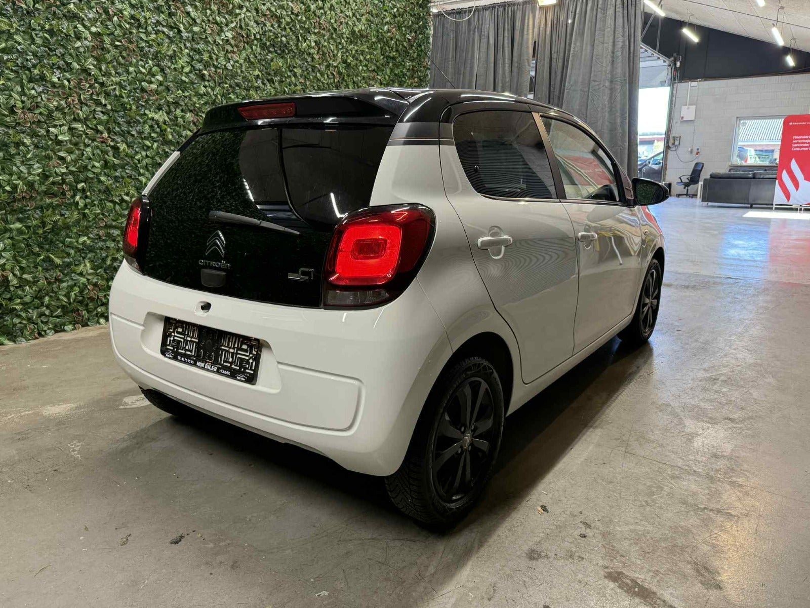 Billede af Citroën C1 1,0 VTi Street