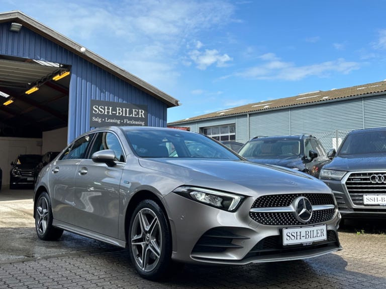 Mercedes A250 e AMG Line aut.