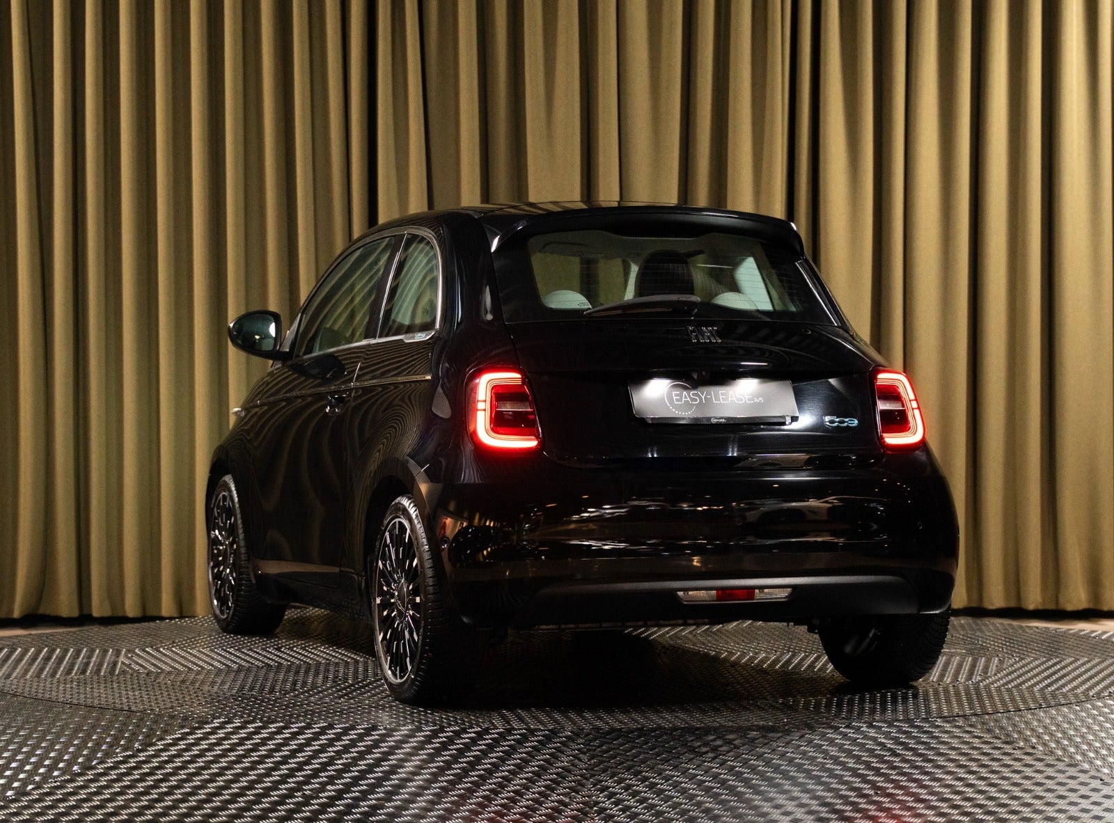 Billede af Fiat 500e 42 la Prima by Bocelli