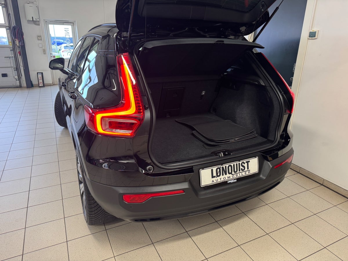 Volvo XC40 P6 ReCharge Core