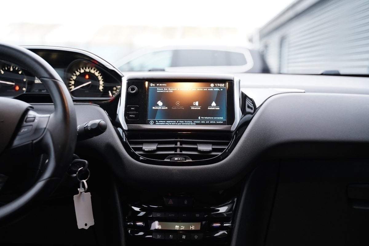 Billede af Peugeot 208 1,5 BlueHDi 100 Envy+