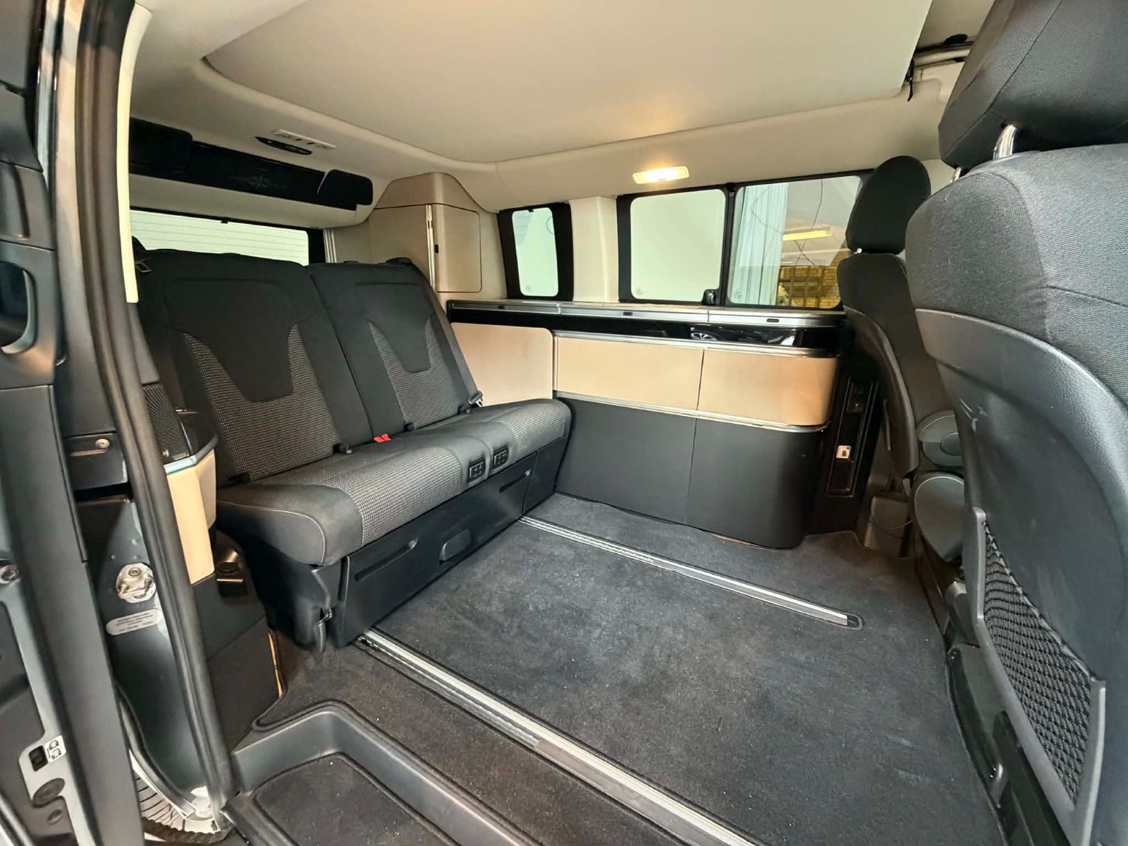 2021 Mercedes V220 d