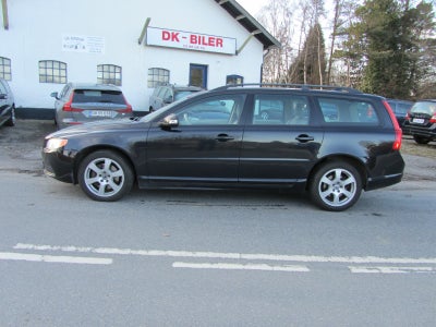 Volvo V70 2,5 FT Momentum aut. 5d