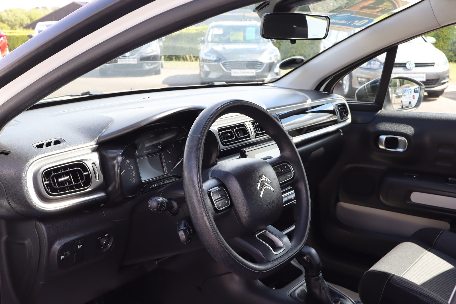 Billede af Citroën C3 1,2 PureTech 82 Shine Sport