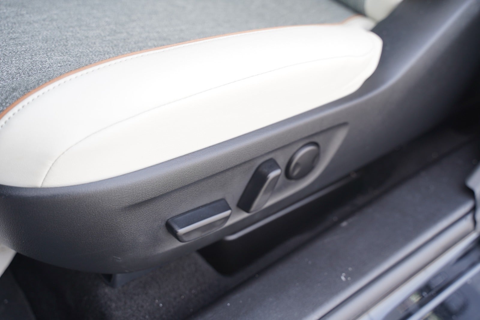 Billede af Mazda MX-30 e-SkyActiv First Edition