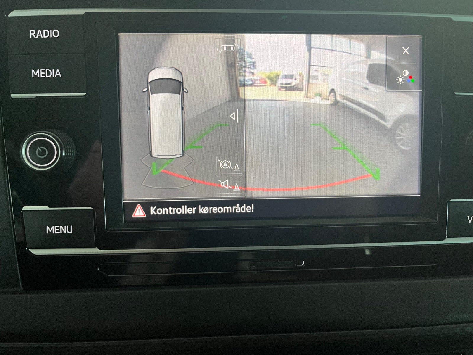 Billede af VW Transporter 2,0 TDi 150 Kassevogn DSG kort