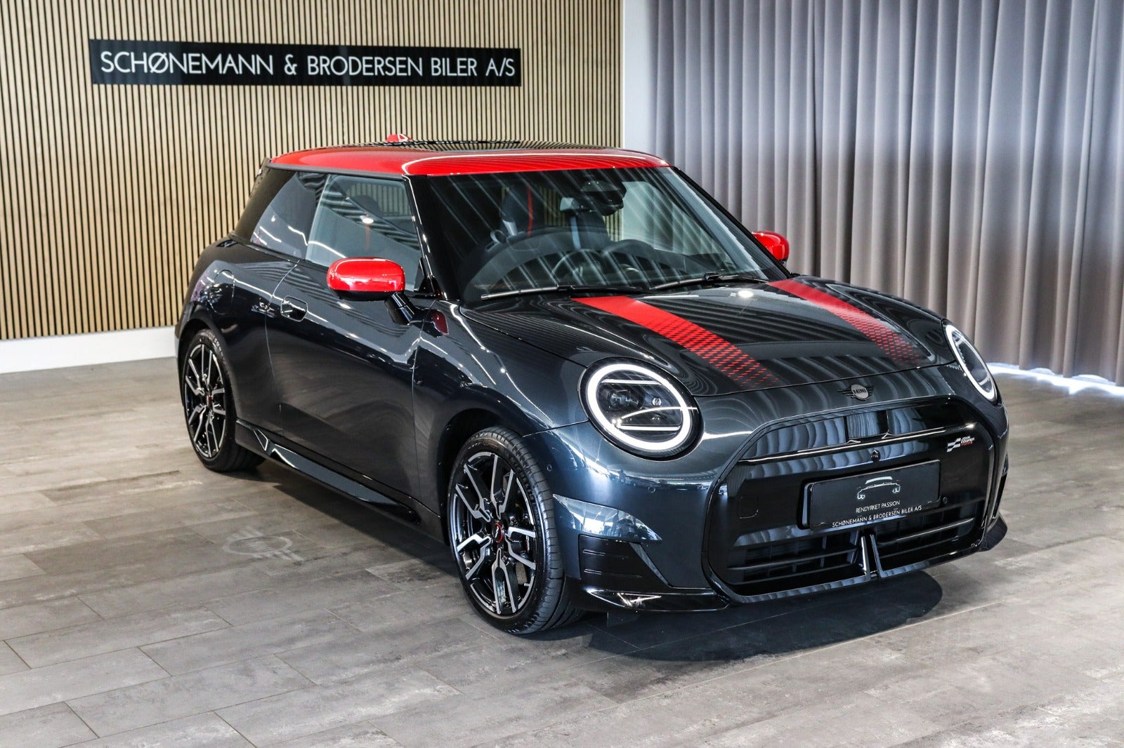 Billede af MINI Cooper SE  JCW Trim XL