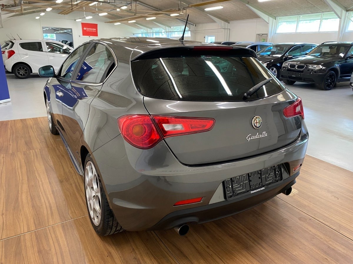 Alfa Romeo Giulietta 2011