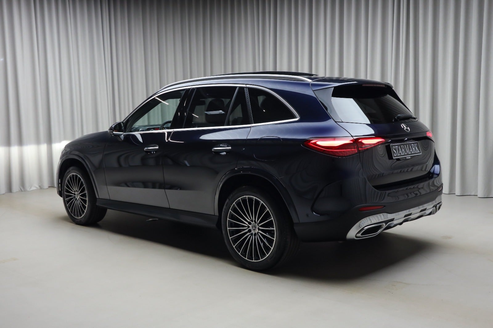 Mercedes-Benz GLC 400 e (3/8)