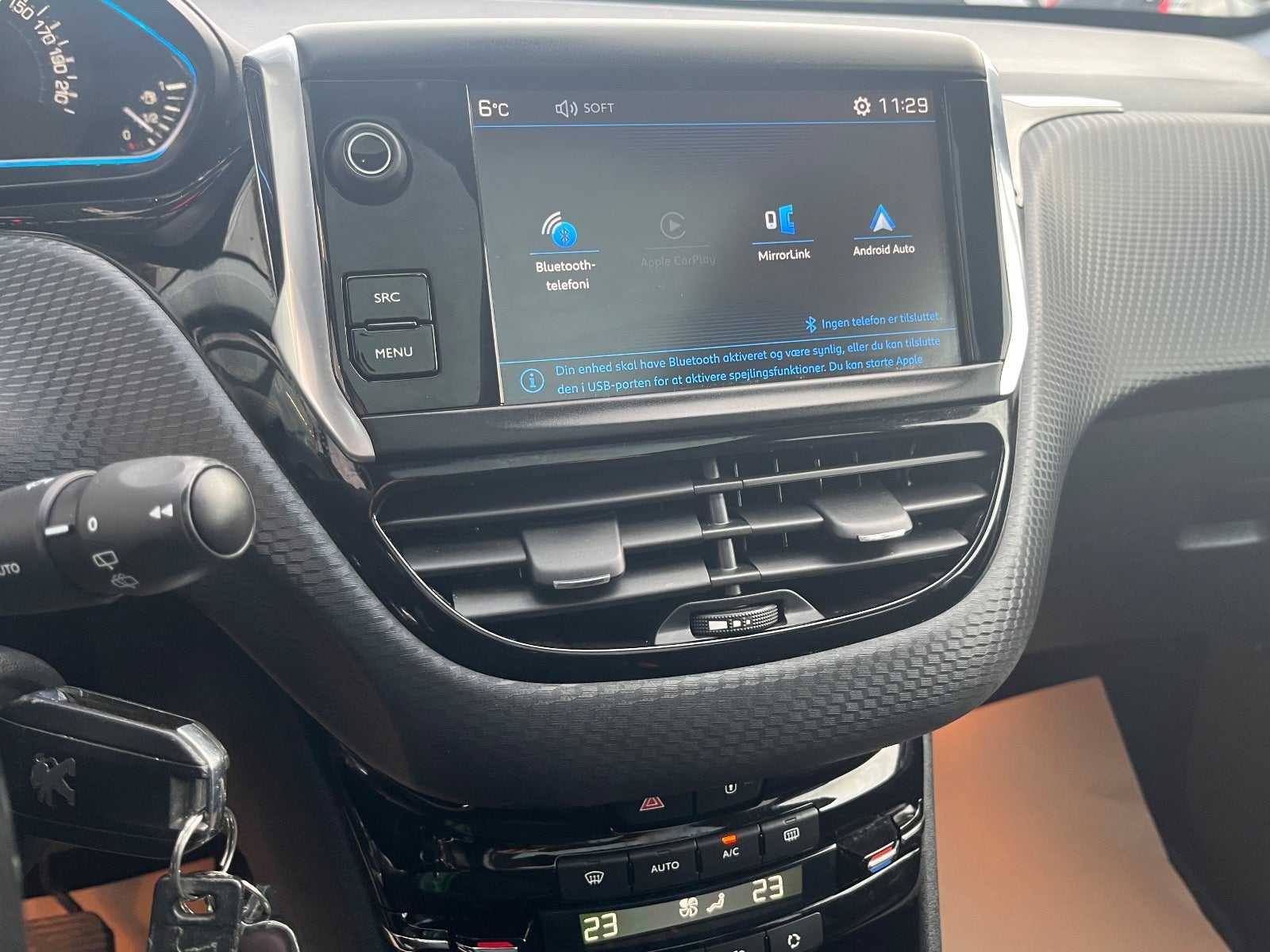 Billede af Peugeot 2008 1,2 e-THP 110 Allure Sky EAT6