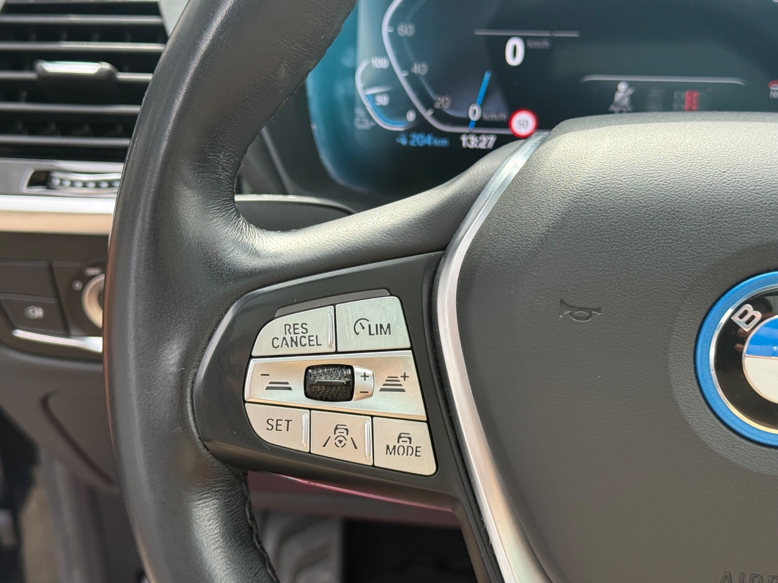 BMW iX3 Charged Plus