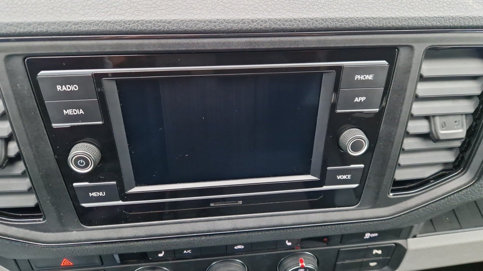 Billede af VW Crafter 35 2,0 TDi 177 Kassevogn L3H2 aut.