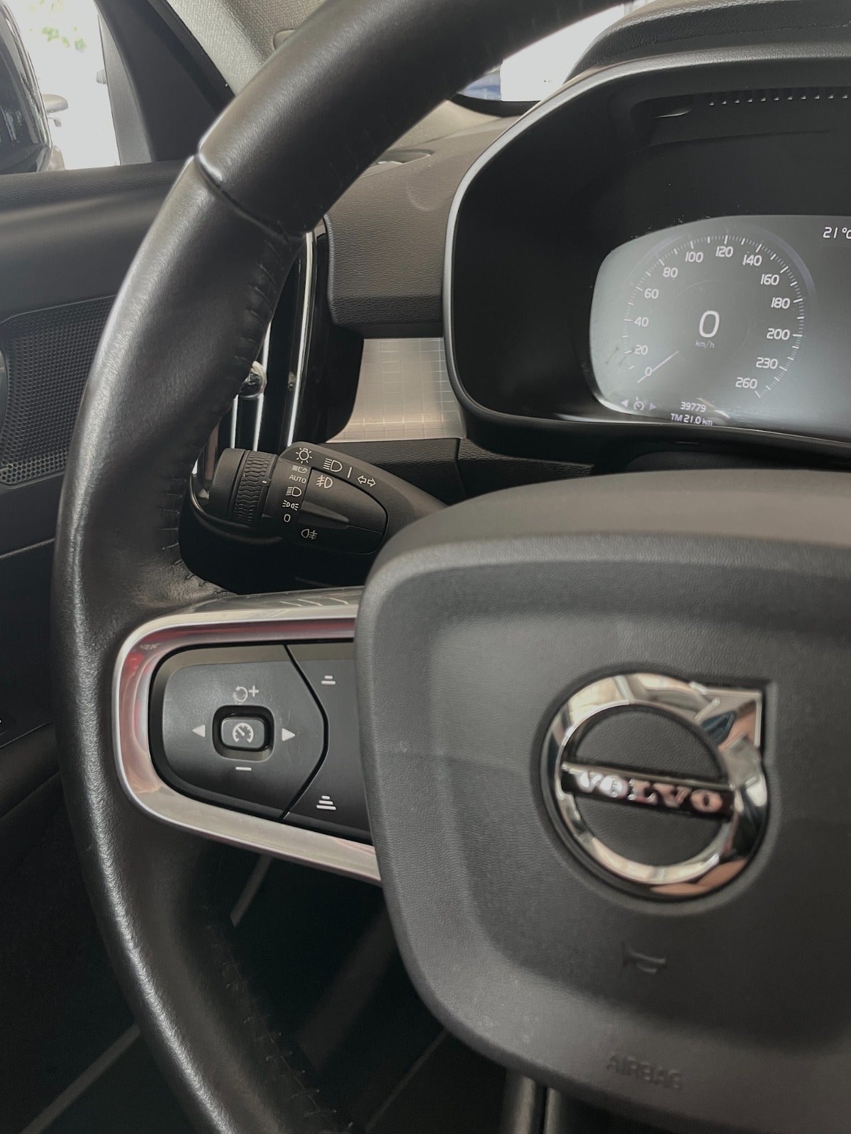 Billede af Volvo XC40 2,0 D3 150 Momentum aut.