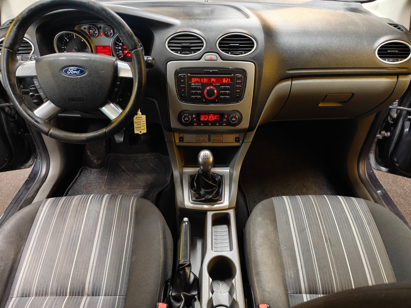 Billede af Ford Focus 1,6 TDCi 109 Ghia stc.