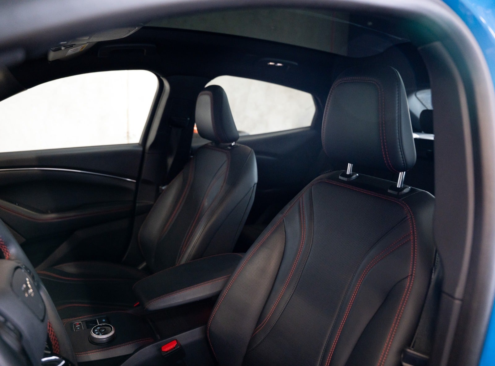 Billede af Ford Mustang Mach-E 70 Premium Standard Range AWD