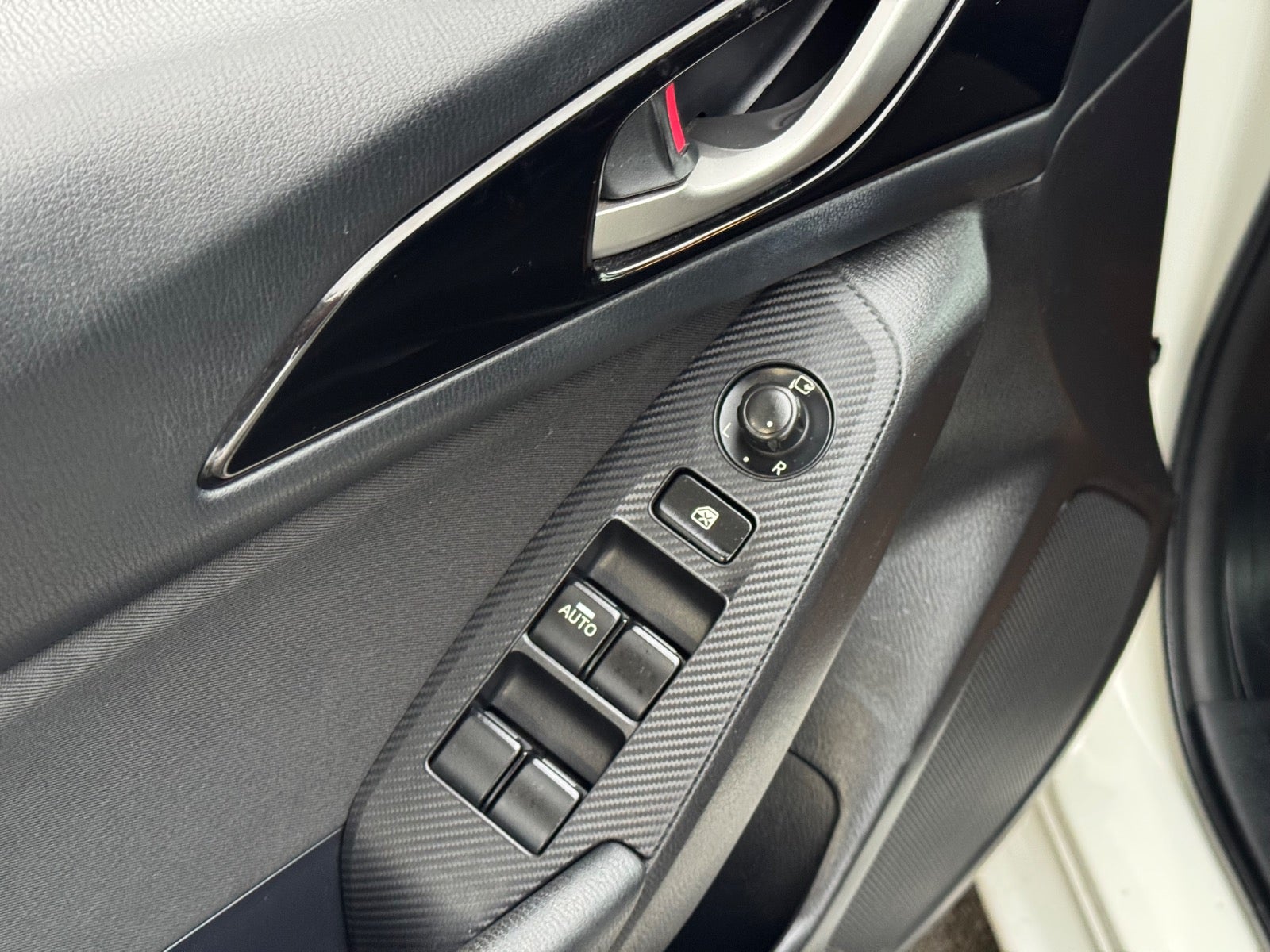 Billede af Mazda 3 2,0 SkyActiv-G 120 Vision