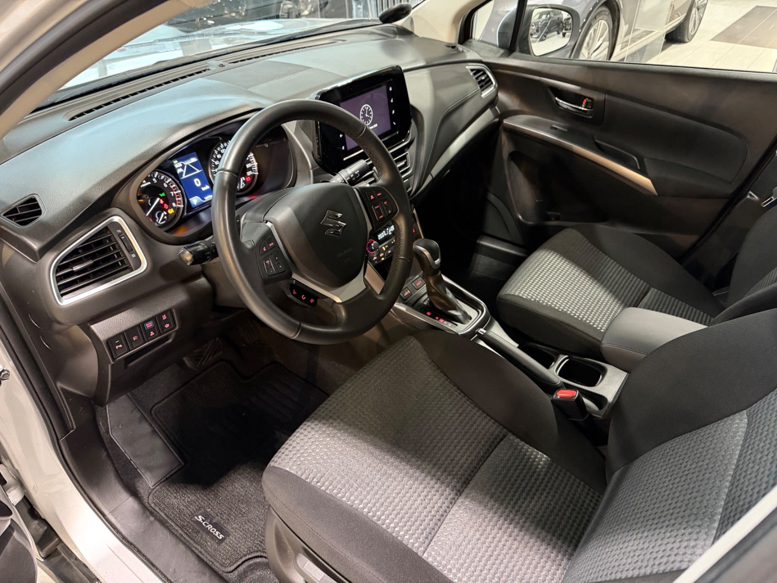 Billede af Suzuki S-Cross 1,5 S-Hybrid Active AGS AllGrip