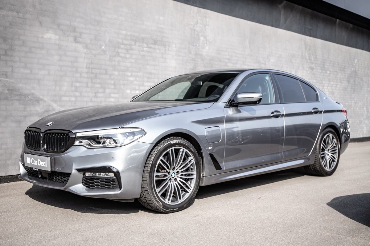 BMW 530e billede