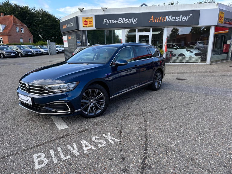 VW Passat GTE Highline+ Variant DSG