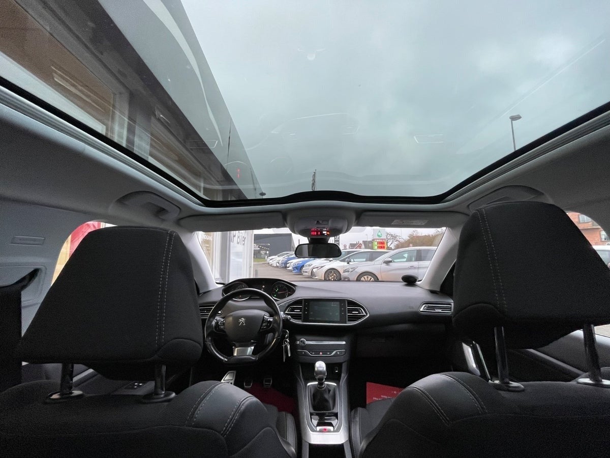 Billede af Peugeot 308 1,6 BlueHDi 120 Allure Sky SW