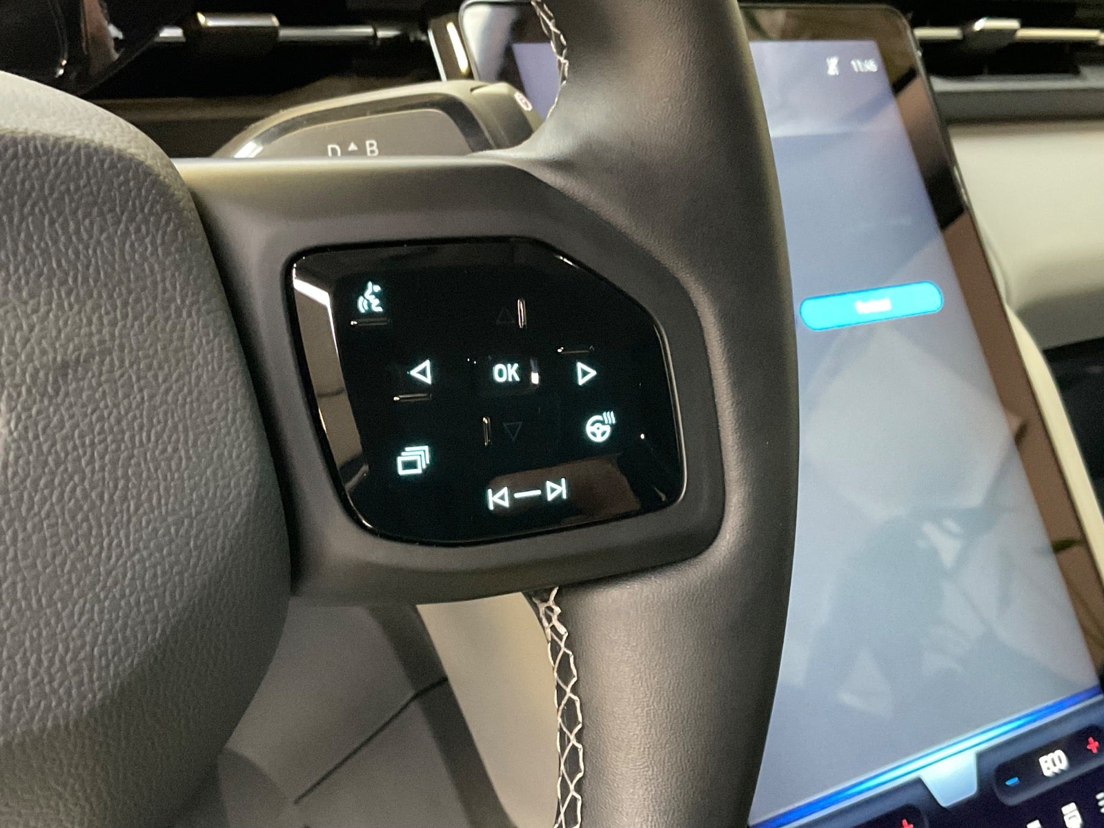 Ford Explorer 82 Select Extended Range 5d - 16