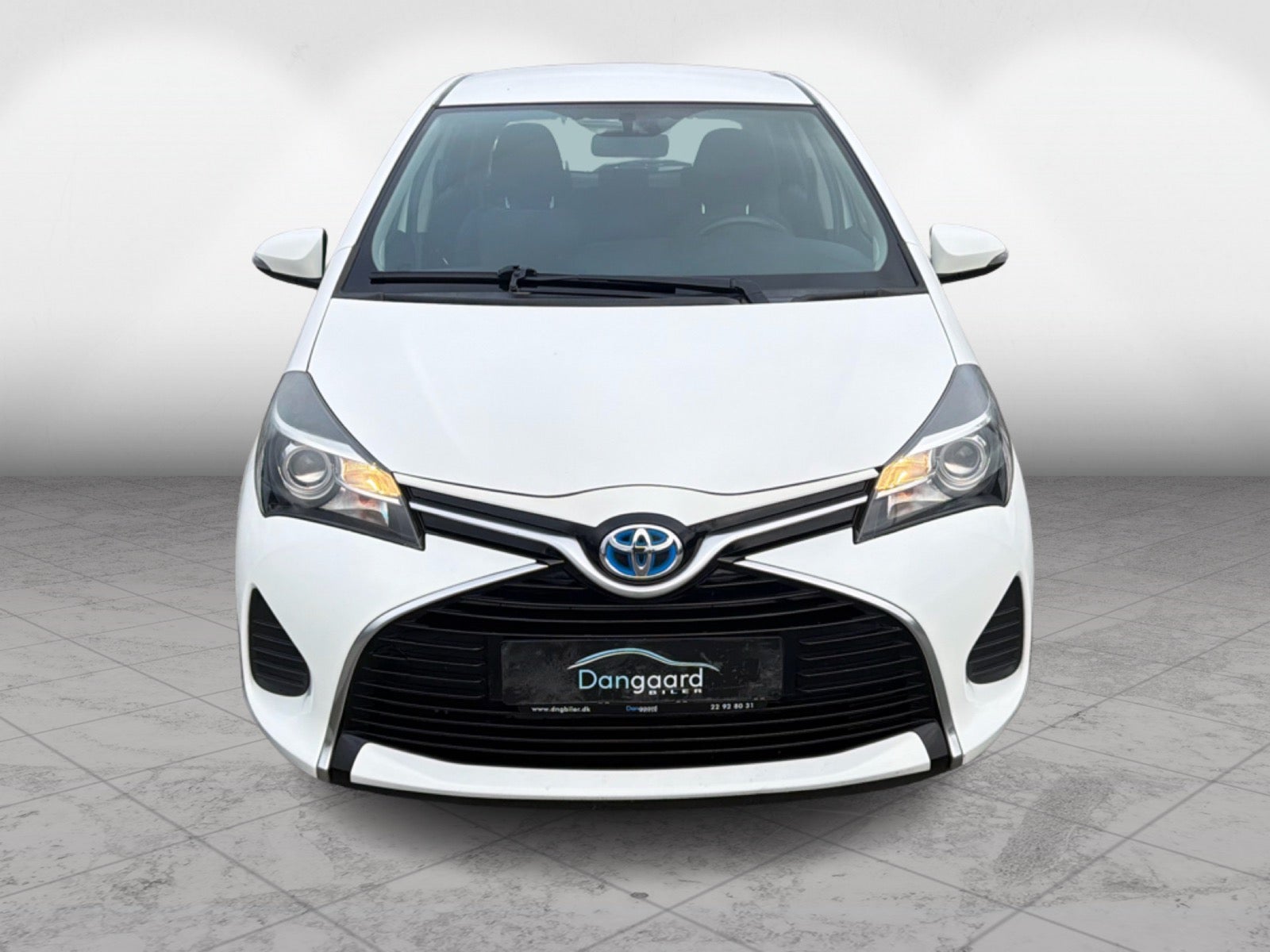 Toyota Yaris Hybrid H2 e-CVT